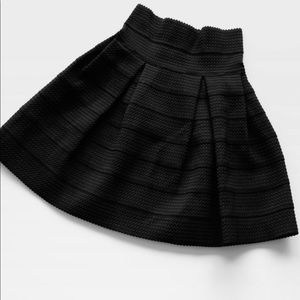 H&M I Black skater skirt